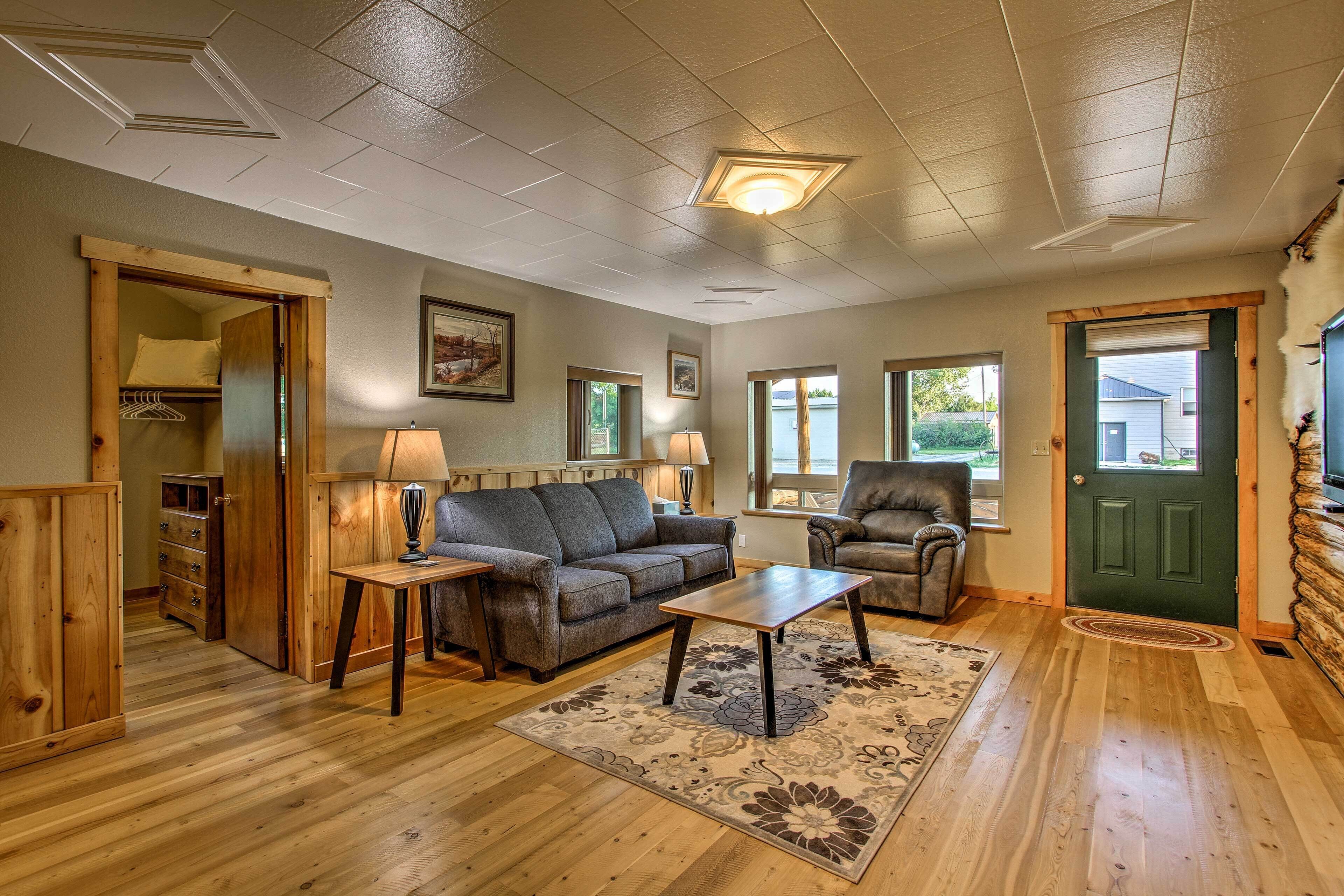 Pet-friendly Augusta Cabin - Walk to Main Street!