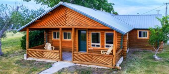 Pet-friendly Augusta Cabin - Walk to Main Street!