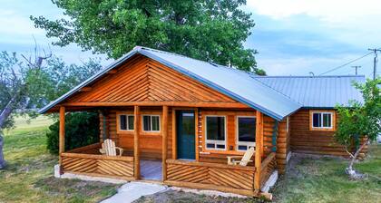 Pet-friendly Augusta Cabin - Walk to Main Street!