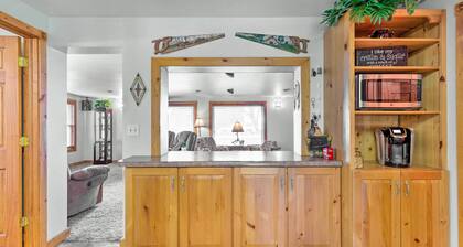 Family Home w/ Hot Tub - Walk to Johnson Lake!