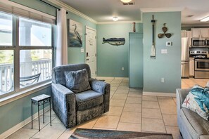 Apartment (2 Bedrooms) | Interior - Gulf Shores Beach Condo w/ Community Pool! (Gulf Shores)