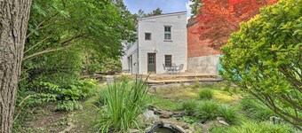 Historic Townhome in Downtown Shepherdstown!