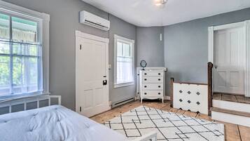 Apartment (3 Bedrooms) | 3 bedrooms, bed sheets