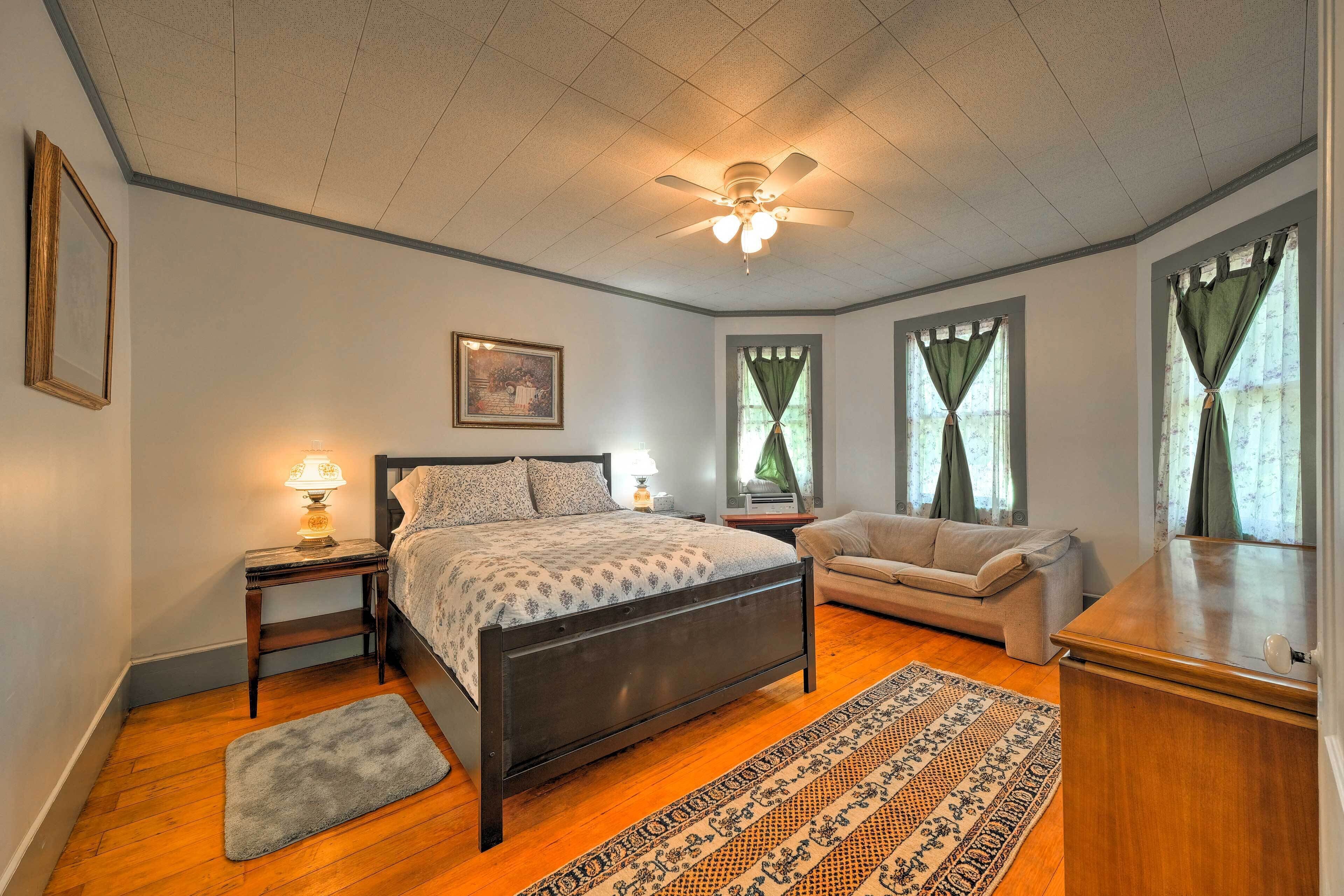 Historic Murphys Home < 1 Mi to Wine Tasting!