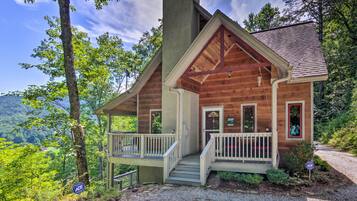 House (3 Bedrooms) | Front of property