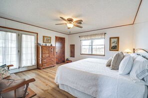 House (3 Bedrooms) | Interior - Historic 'hoffmann Ranch Haus' Near Wineries! (Fredericksburg)