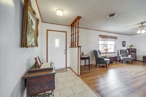 House (3 Bedrooms) | Interior - Historic 'hoffmann Ranch Haus' Near Wineries! (Fredericksburg)