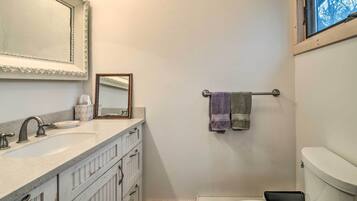 Cottage (3 Bedrooms) | Interior