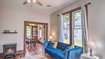 Cottage (2 Bedrooms) | Interior