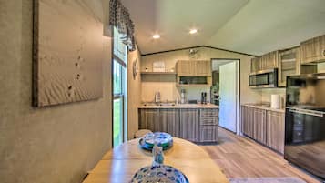 House (1 Bedroom) | Interior