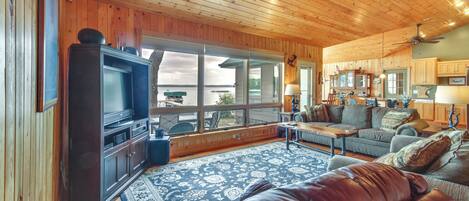 House (3 Bedrooms) | Front of property
