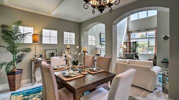 House (2 Bedrooms) | Interior