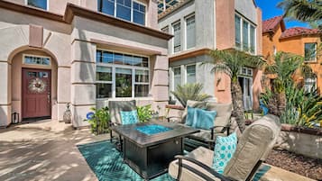 Casa (2 Bedrooms) | Interior