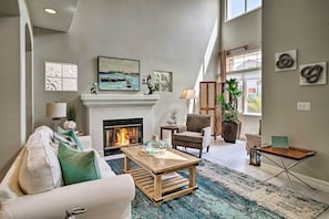 House (2 Bedrooms) | Interior - Oceanside Home w/ Rooftop Patio, Walk to Beach! (Oceanside)