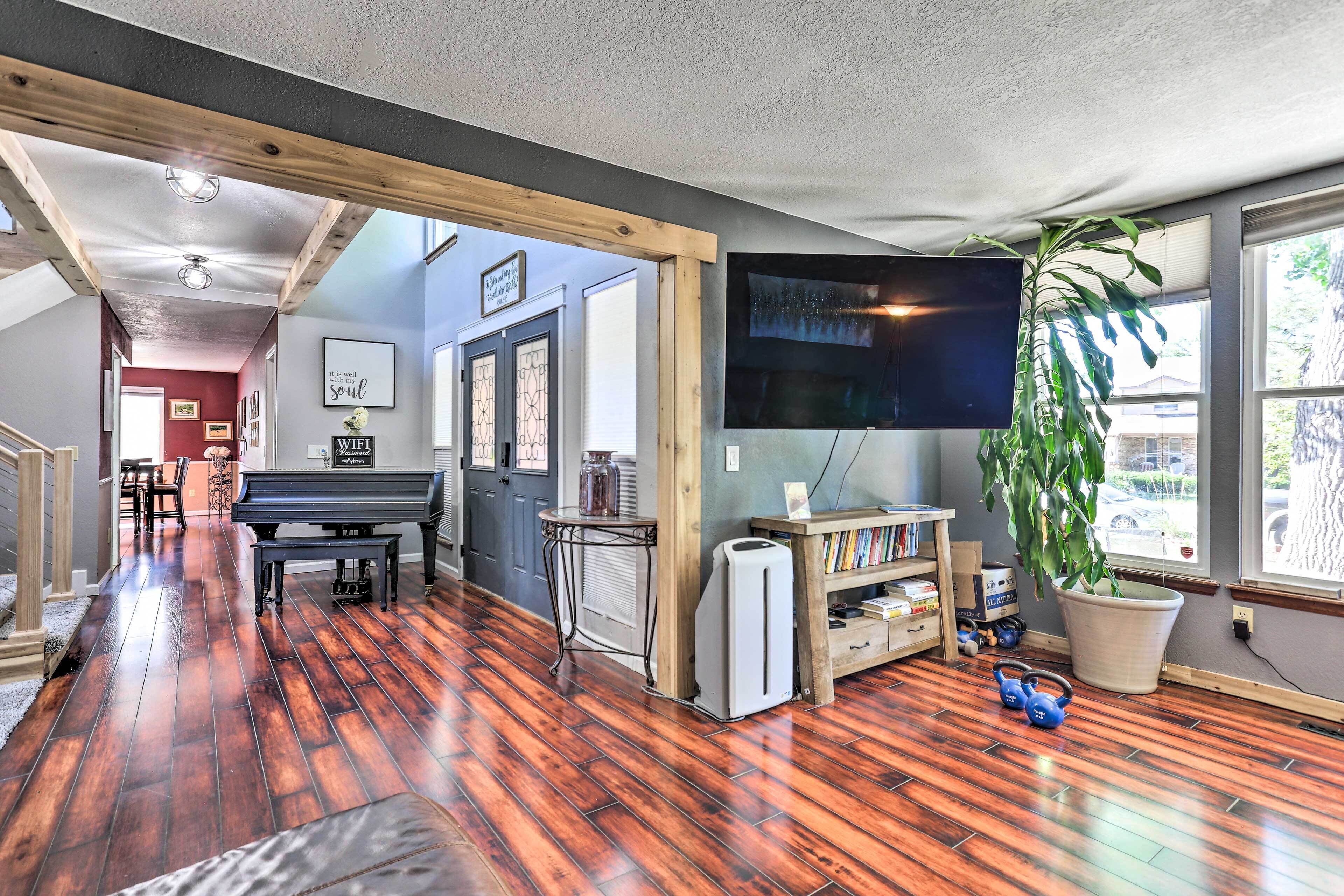 Littleton Family Home ~ 12 Mi to Dtwn Denver!