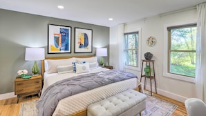 Cottage (3 Bedrooms) | Interior - Modern Home w/ Hot Tub & Deck in Asheville! (Asheville)