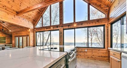 Lakefront Applegate Retreat w/ Private Beach!