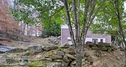 Steps to Beech Mountain Resort: Cozy Getaway