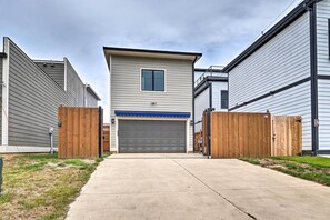 House (3 Bedrooms) | Interior - Modern Indianapolis Home w/ Skyline Views (Indianapolis)