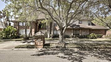 Rumah (6 Bedrooms) | Interior