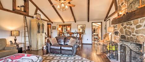 House (4 Bedrooms) | Interior