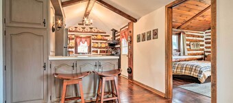 Macungie Cabin w/ Fireplace Near Bear Creek Skiing