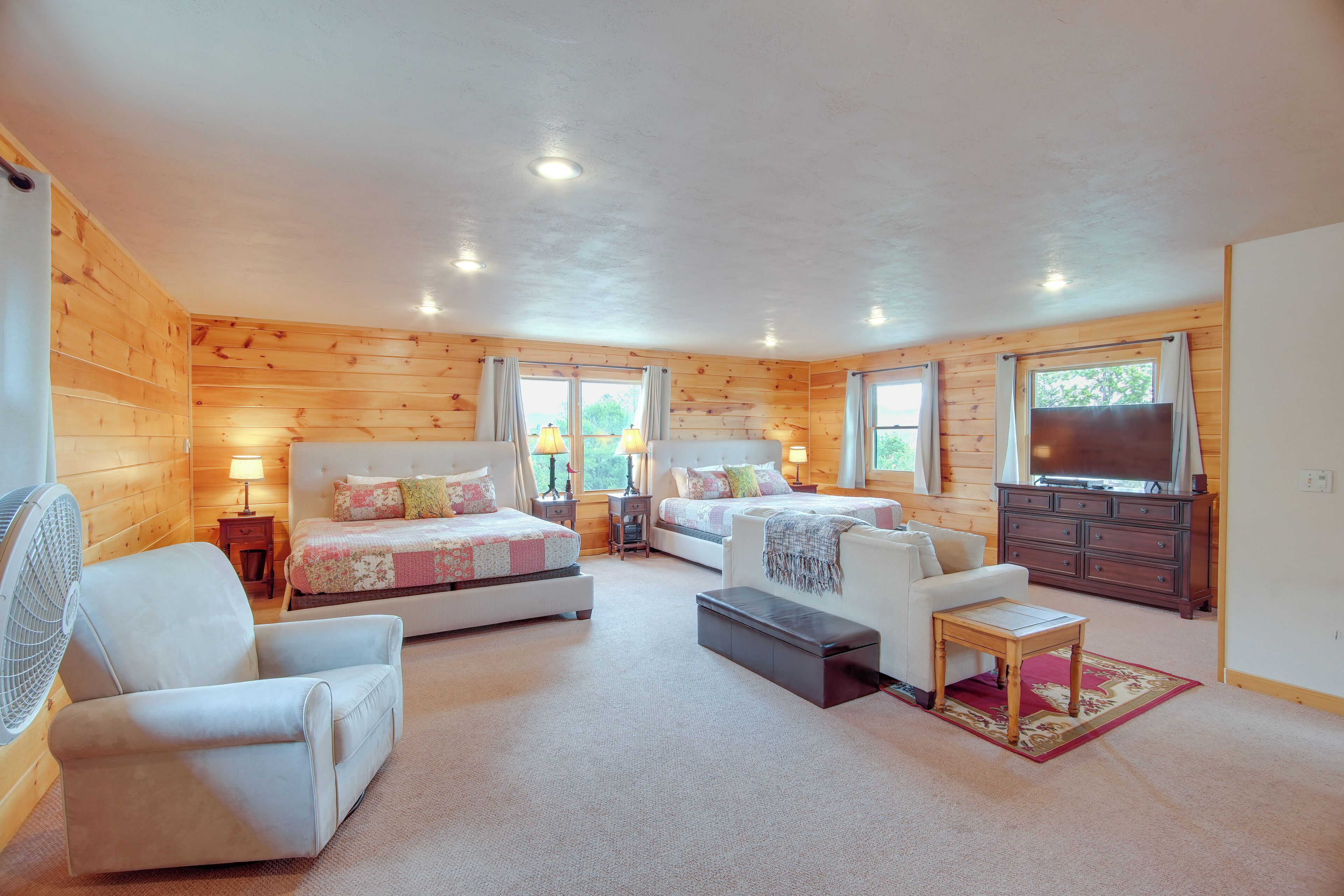 Nathrop Home w/ Mountain Views + Yoga Greenhouse!