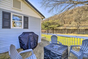 House (3 Bedrooms) | Interior - Pet-friendly Charleston Home w/ Fenced Yard! (Charleston)