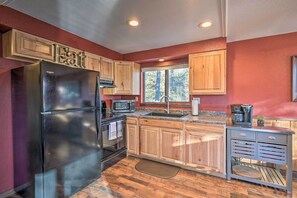 House (3 Bedrooms) | Interior - Divide Cabin in the Heart of Colorful Colorado! (Divide)