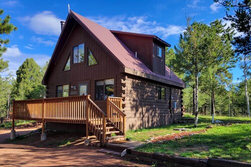 Divide Cabin in the Heart of Colorful Colorado!