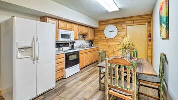 Apartment (1 Bedroom) | Interior