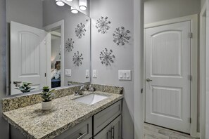 Apartment (1 Bedroom) | Interior