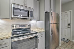 Apartment (1 Bedroom) | Interior