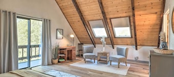 Modern Groveland Chalet ~ 25 Mi to Yosemite!