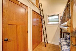 House (1 Bedroom) | Interior