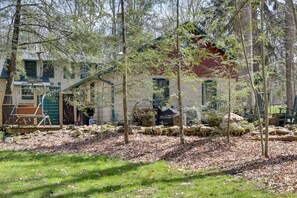 House (1 Bedroom) | Interior - Pet-friendly Pennsylvania Vacation Rental w/ Pool! (Laughlintown)
