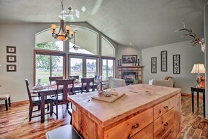 Rumah (4 Bedrooms) | Interior