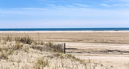 Pet-friendly Apartment in Wildwood < 1 Mi to Beach