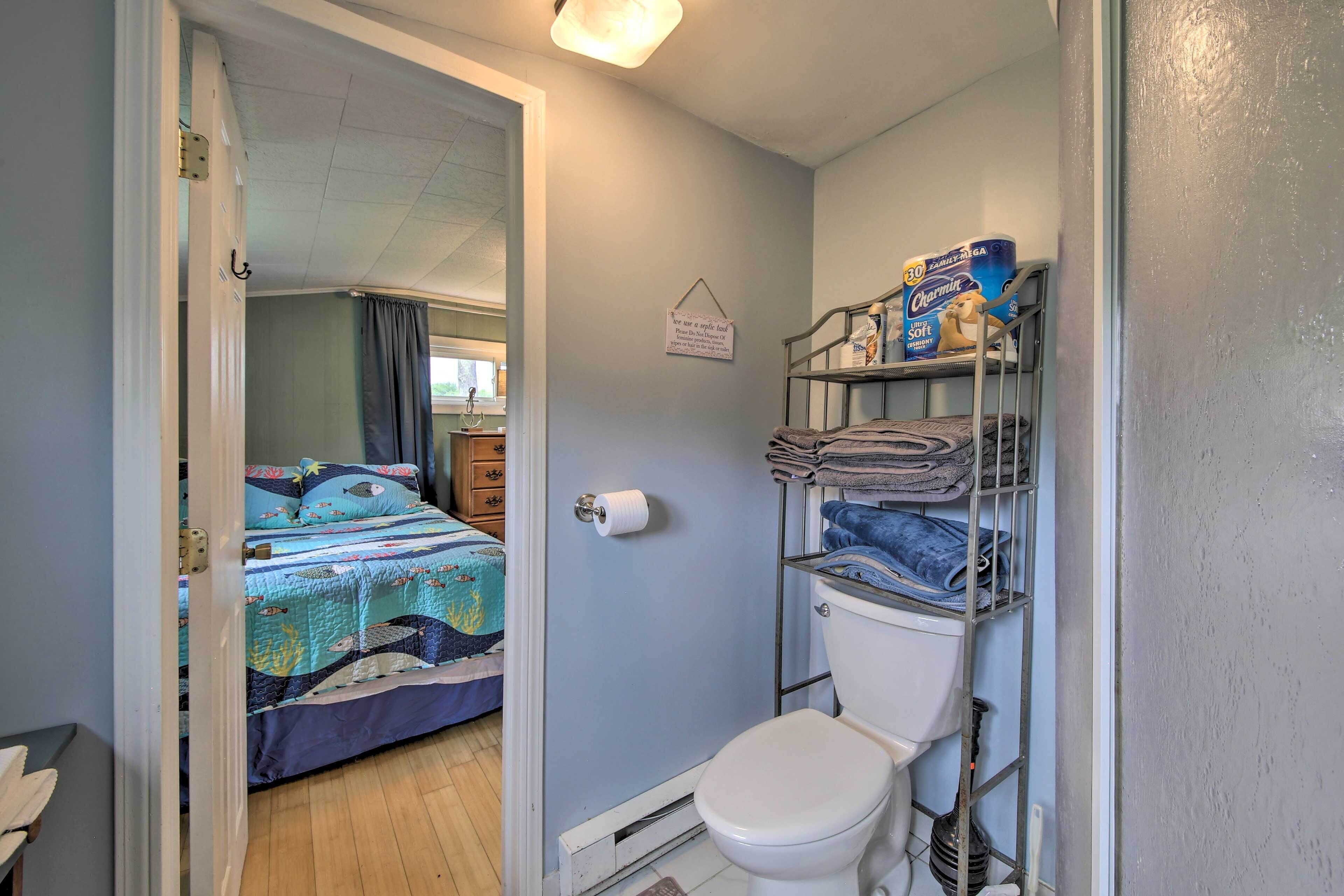 House (2 Bedrooms) | Interior