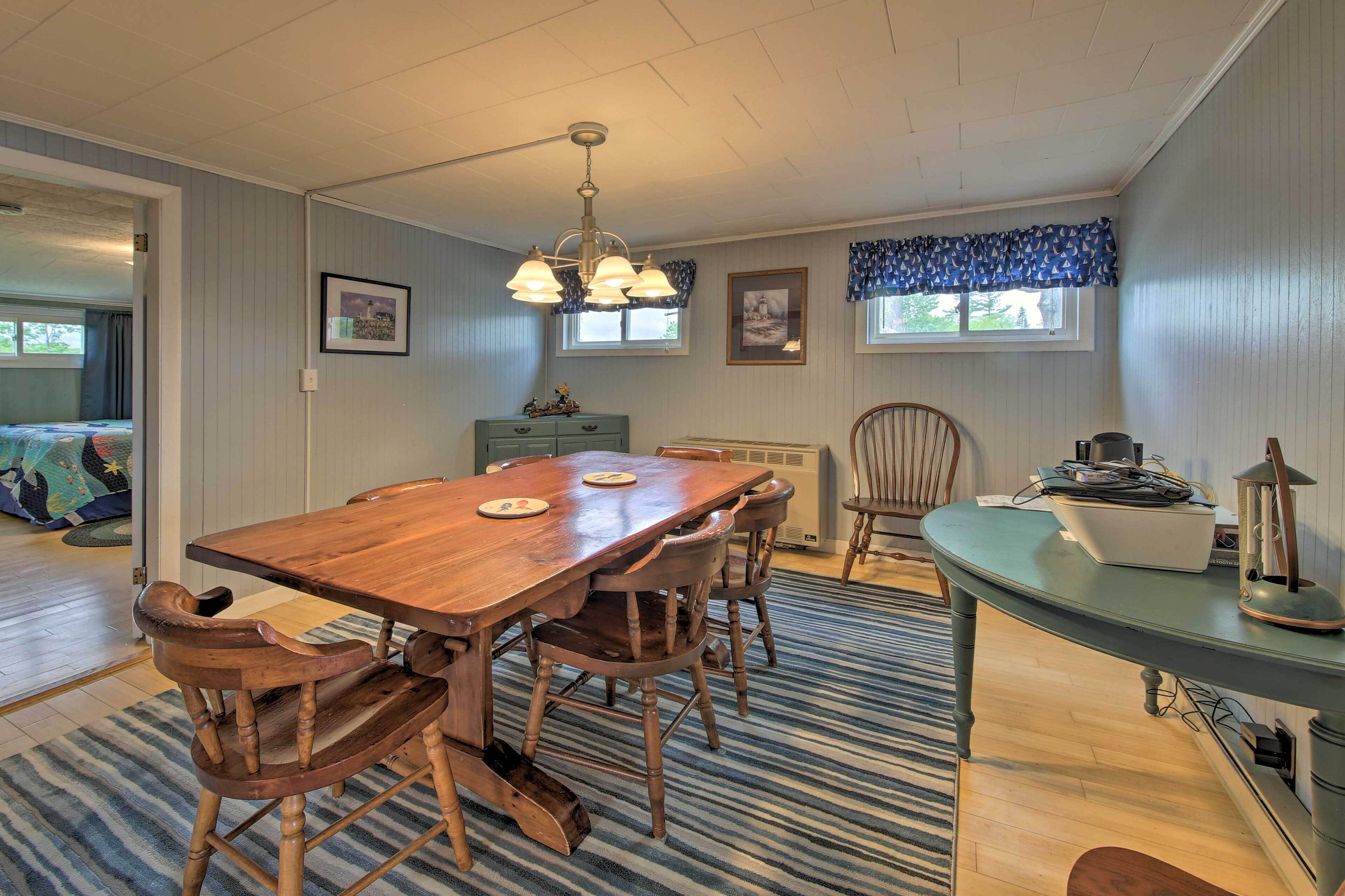 House (2 Bedrooms) | Interior