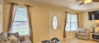 Pet-friendly Georgetown Home < 1 Mi to Dtwn!