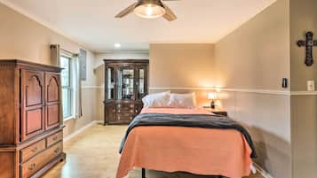 2 bedrooms, bed sheets