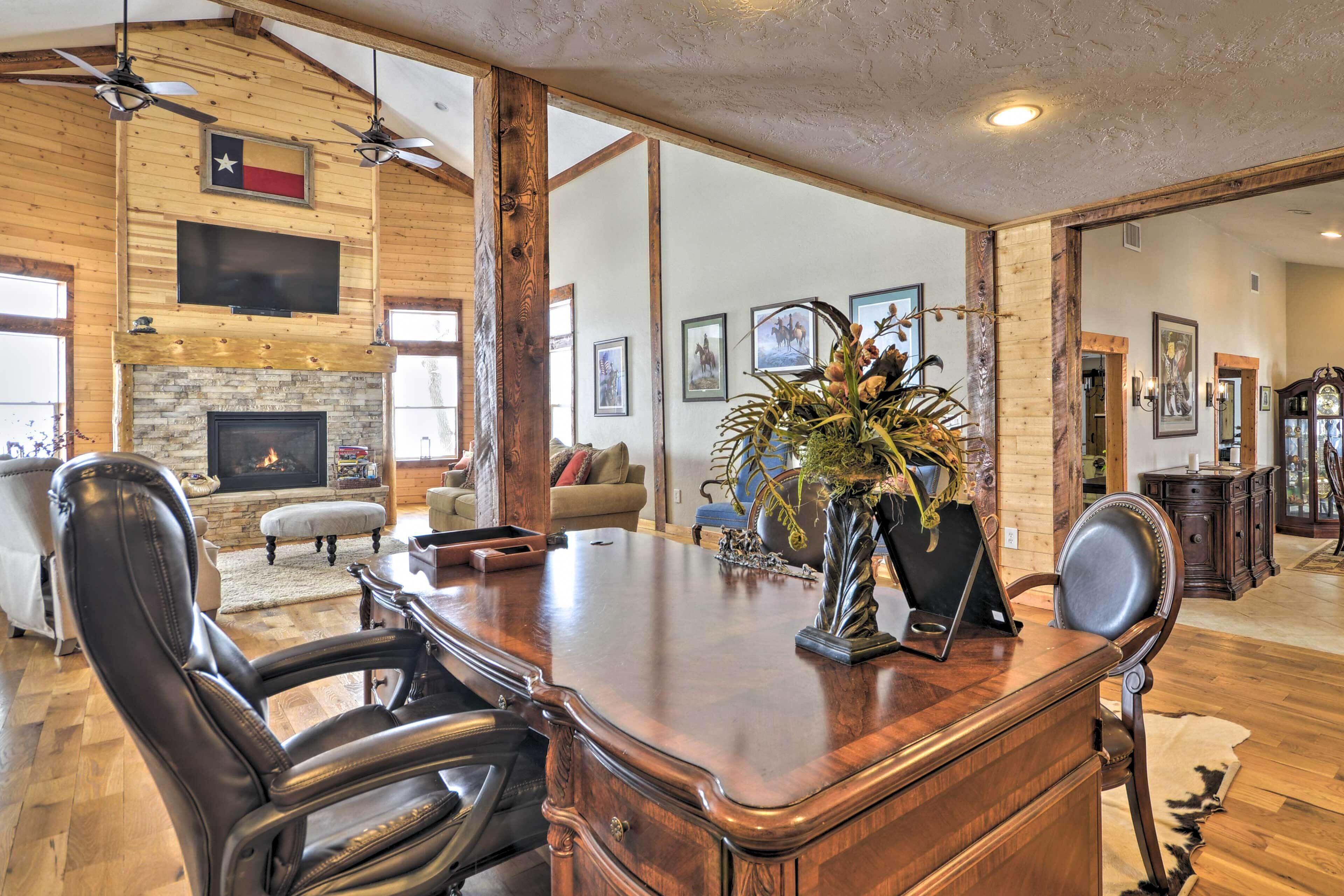 Private Powell Ranch Cabin w/ Mountain Views!