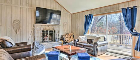 House (4 Bedrooms) | Front of property