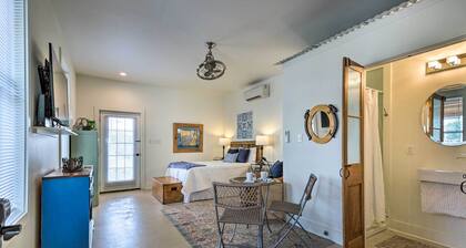 Old Town Getaway, Walk to Shopping, Dining, & Bay!