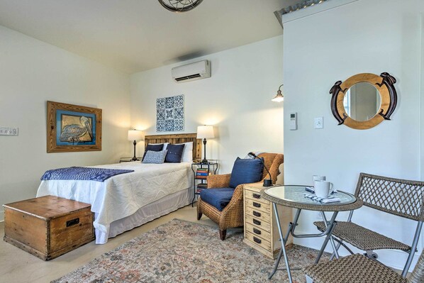 Apartment (1 Bedroom) | Interior