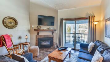 Apartment (3 Bedrooms) | Depan hartanah