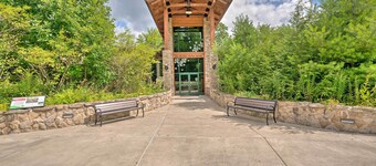 Deck, Hot Tub, Fire Pit: Rustic Cabin in Benezette