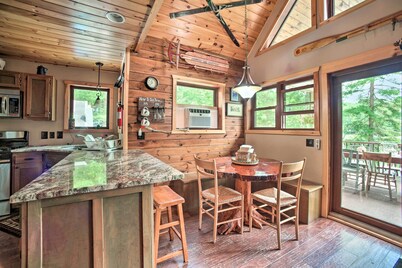 Adirondack Cabin on Private Lake Near Glenfield!