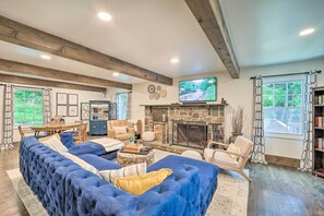 House (4 Bedrooms) | Interior